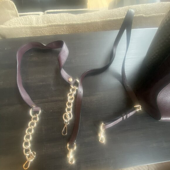 👜 Coach Turnlock Charlie Carryall – Elegant, Roomy & Timeless! 👜 - Picture 10 of 11